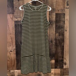Women’s Sz M Sonoma Olive Green & White Striped Midi Dress